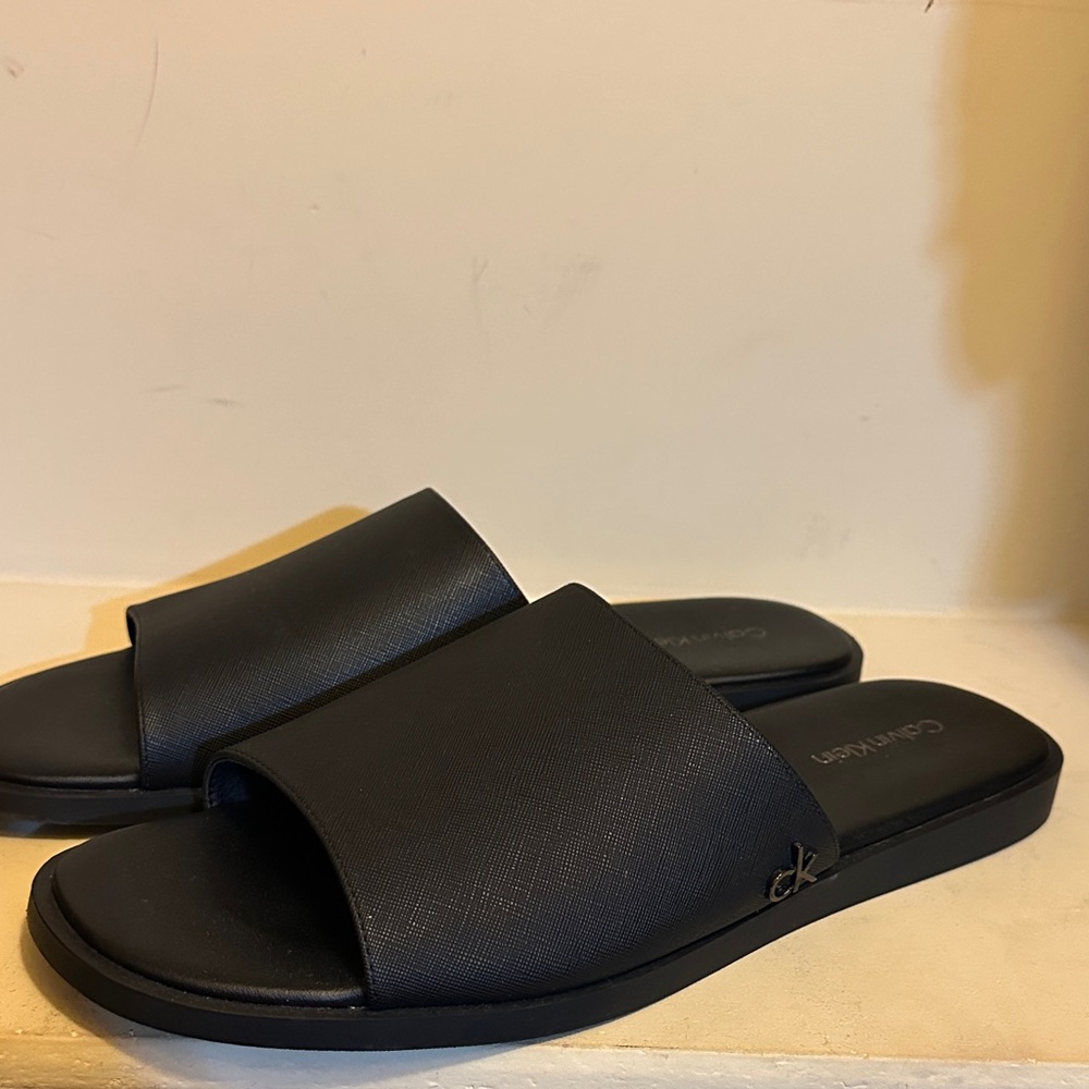 Calvin Klein Men’s Charcoal Slides